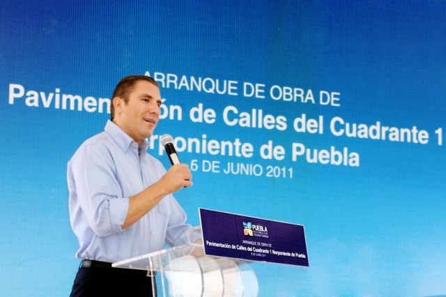 HABITANTES DE LA CIUDAD DE PUEBLA habitantes de la ciudad de puebla: