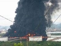 Muere bombero combatiendo incendio en refinería Dovalí Muere bombero combatiendo incendio en refinería Dovalí