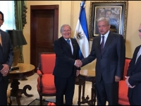 AMLO...sigue de gira latina..estuvo en el Salvador para la foto AMLO...sigue de gira latina..estuvo en el Salvador para la foto