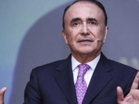 Asaltaron al equipo de Pedro Ferriz de Con, cuando recolectaba firmas Asaltaron al equipo de Pedro Ferriz de Con, cuando recolectaba firmas