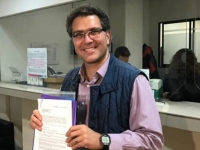 El Jaguar fue solo a la ventanilla del INE para solicitar su registro. El Jaguar fue solo a la ventanilla del INE para solicitar su registro.