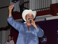 Layín..enfrenta denuncia por el presunto desvío de 12 millones Layín..enfrenta denuncia por el presunto desvío de 12 millones