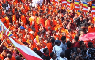 Sri Lanka: Muerte en Pascuas Sri Lanka: Muerte en Pascuas