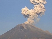 Volcán Popocatépetl presenta actividad explosiva esta mañana Volcán Popocatépetl presenta actividad explosiva esta mañana