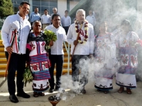 Oaxaca respalda a la Federación en la atención médica de la mazateca Oaxaca respalda a la Federación en la atención médica de la mazateca
