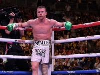 Canelo subirá dos categorías e irá por título mundial Canelo subirá dos categorías e irá por título mundial
