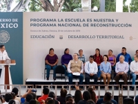 Gobierno de Oaxaca y Federación destinan más de 2 mil mdp a escuelas Gobierno de Oaxaca y Federación destinan más de 2 mil mdp a escuelas