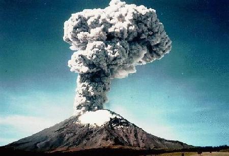 Popocatépetl...exhala y provoca alerta volcánica