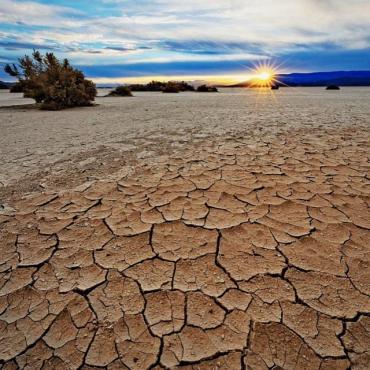 Desierto Alvord... intenso sol y bellos paisajes
