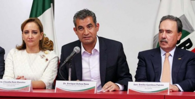 AMLO nos quiere meter en la oscura caverna del populismo chavista