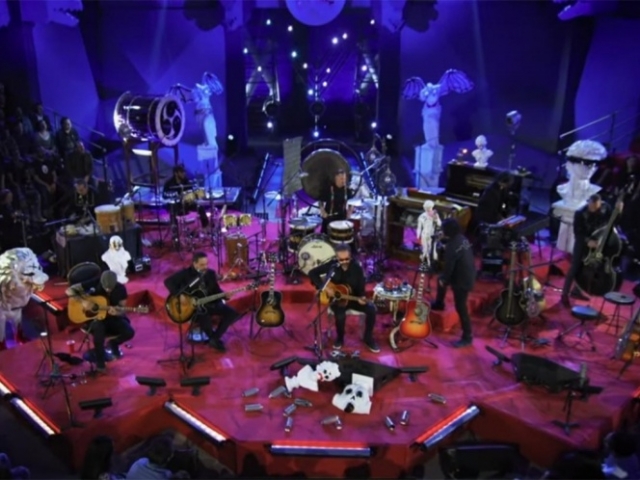 Molotov..estrenó el segundo corte de su especial MTV Unplugged