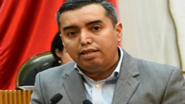 Expulsan de MORENA a diputado por declaraciones homofóbicas