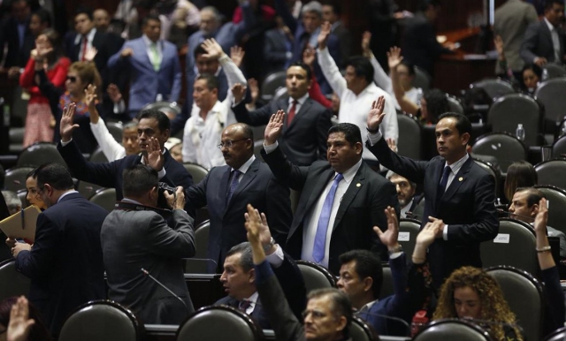 Cuatro partidos se convierten en el único contrapeso a AMLO