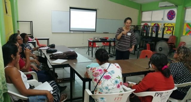 Fortalece IEEPO capacitación a docentes de inglés de secundaria