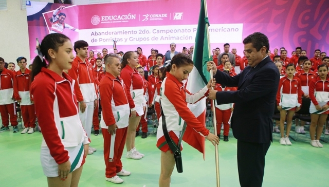 Trabajo en equipo y confianza son clave para llegar al éxito: Fierro