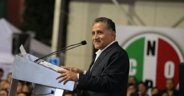 Arturo Zamora renuncia a dirigencia de la CNOP