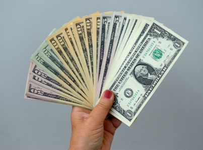 DÓLAR CIERRA SIN CAMBIOS