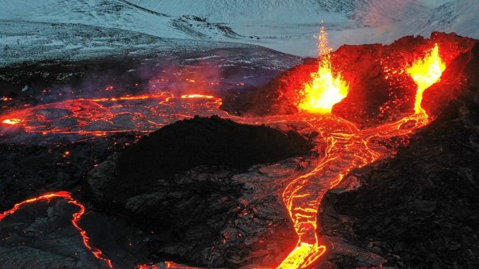 islandia-erupcion-065424 IMAGEN AFP